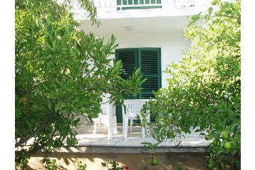 Hrvatska Privát Rogoznica, Eksterijer